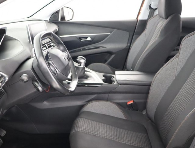 Peugeot 3008  1.6 BlueHDi Active Pack