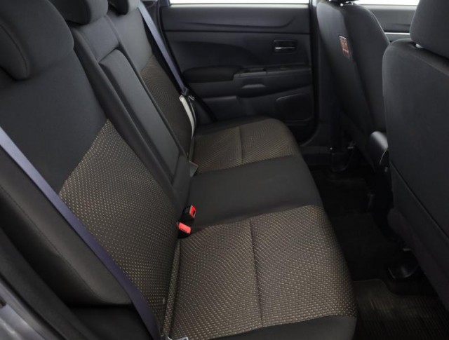 Mitsubishi ASX  1.6 MIVEC 