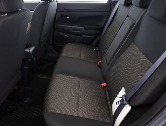 Mitsubishi ASX  1.6 MIVEC 