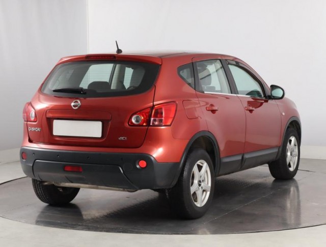 Nissan Qashqai  2.0 dCi 