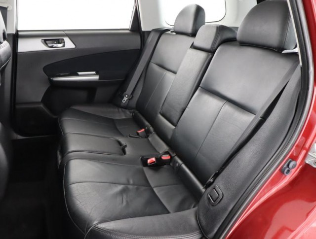 Subaru Forester  2.0 d 