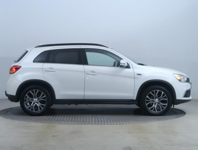 Mitsubishi ASX  2.2 DI-D 