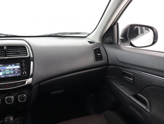 Mitsubishi ASX  2.2 DI-D 