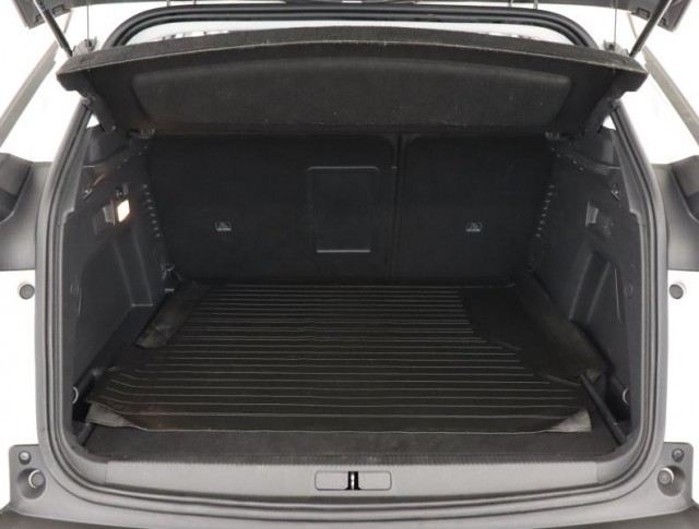 Peugeot 3008  1.5 BlueHDi 