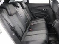 Peugeot 3008  1.5 BlueHDi 