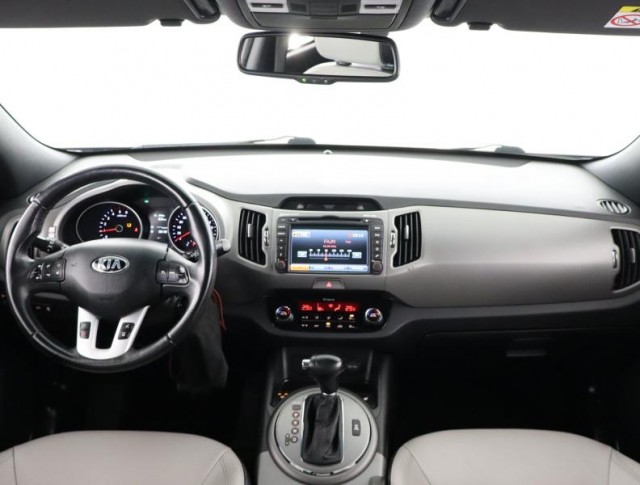 Kia Sportage  2.0 CRDi 
