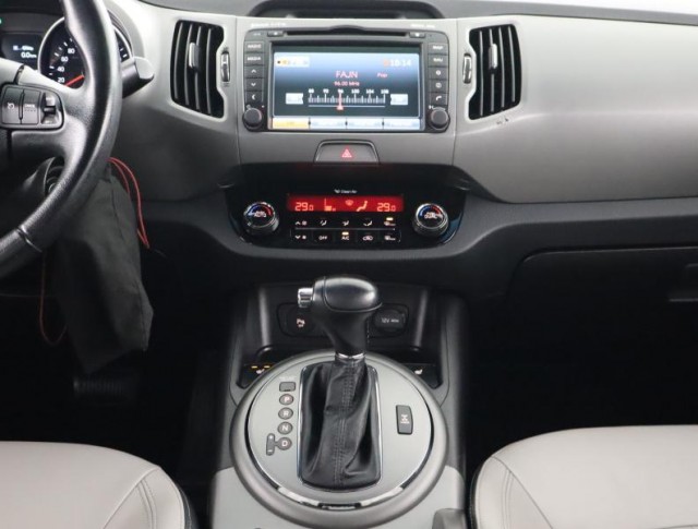 Kia Sportage  2.0 CRDi 