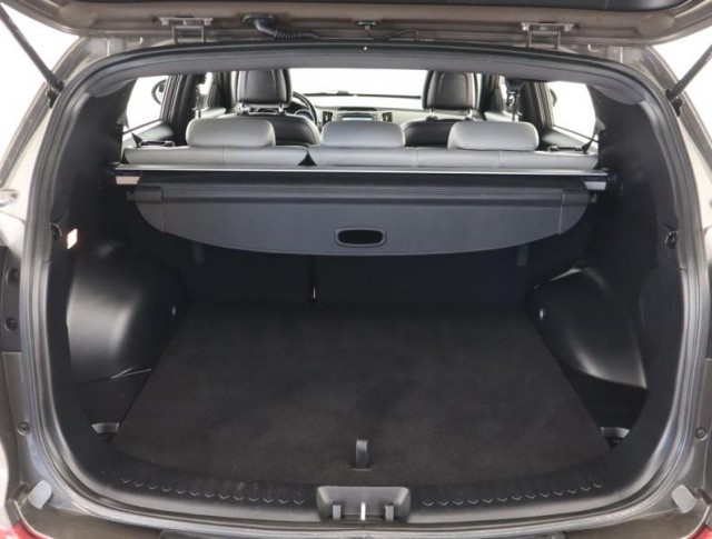 Kia Sportage  2.0 CRDi 