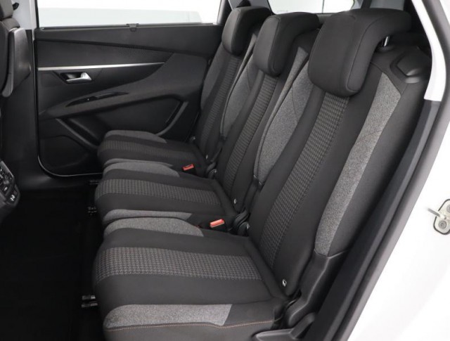 Peugeot 5008  PureTech 130 Active