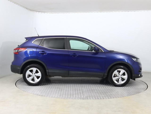 Nissan Qashqai  1.3 DIG-T 