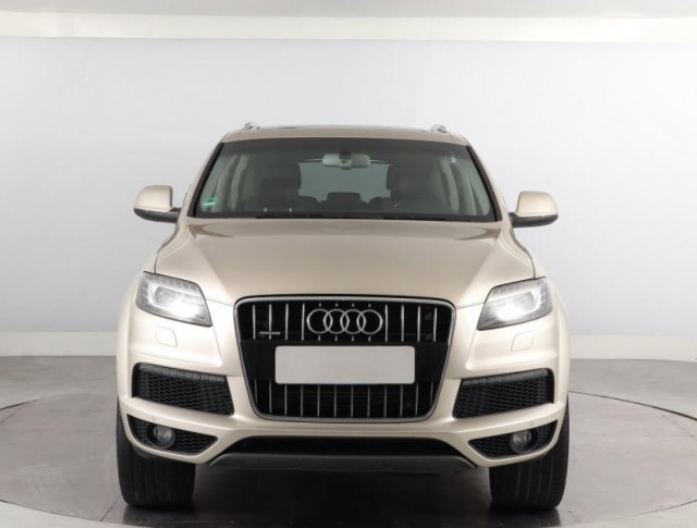 Audi Q7  3.0 TDI S-Line