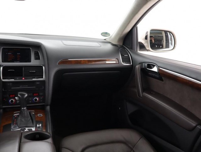 Audi Q7  3.0 TDI S-Line