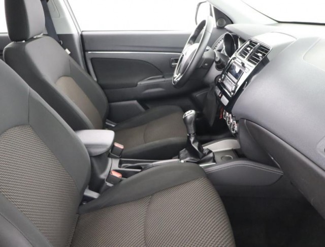 Mitsubishi ASX  1.6 MIVEC 