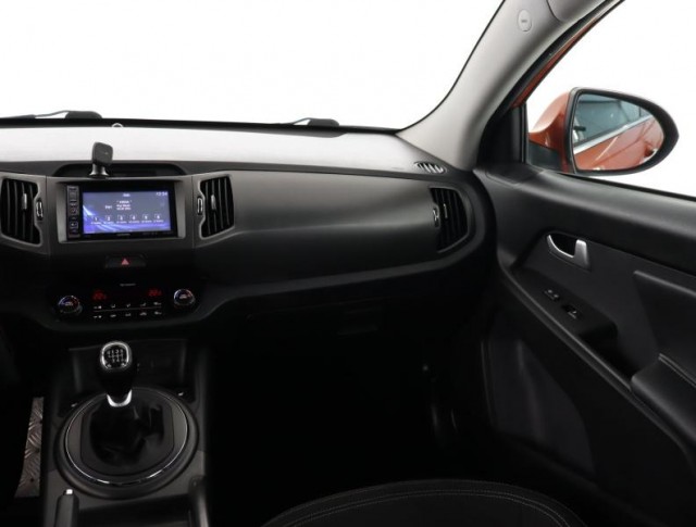 Kia Sportage  2.0 CRDi 