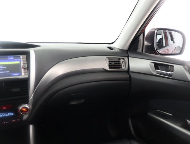 Subaru Forester  2.0 d 