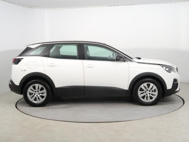 Peugeot 3008  1.2 PureTech 