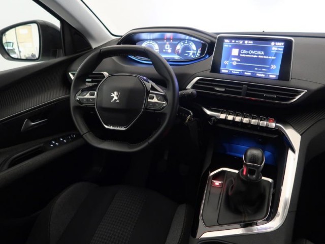 Peugeot 3008  1.2 PureTech 