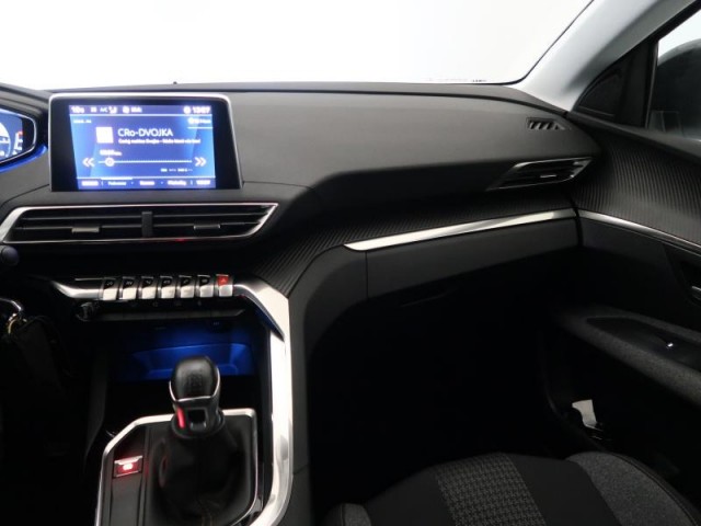 Peugeot 3008  1.2 PureTech 