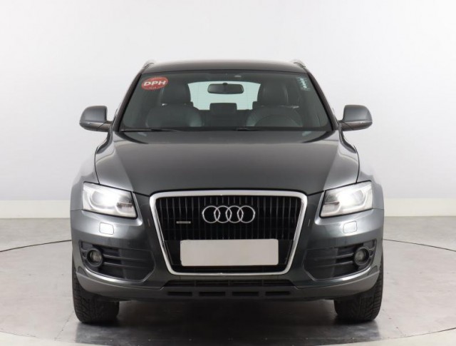 Audi Q5  3.0 TDI S line