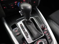 Audi Q5  3.0 TDI S line