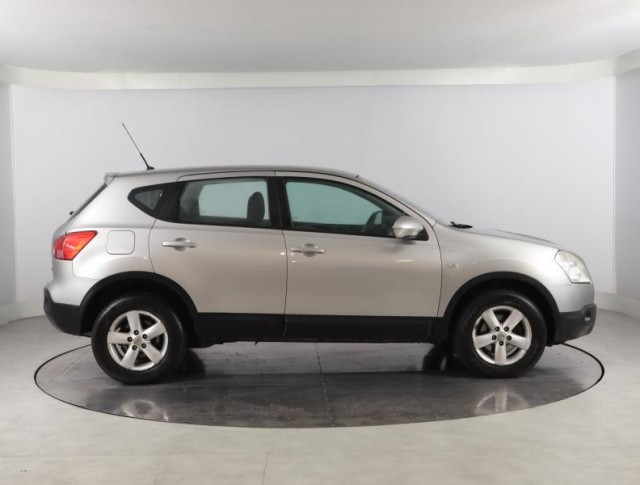 Nissan Qashqai  2.0 dCi 