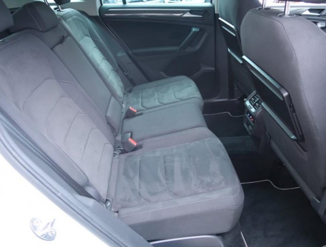 Volkswagen Tiguan  2.0 TDI R-Line