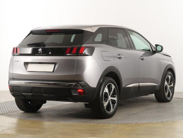 Peugeot 3008  1.2 PureTech Allure Pack