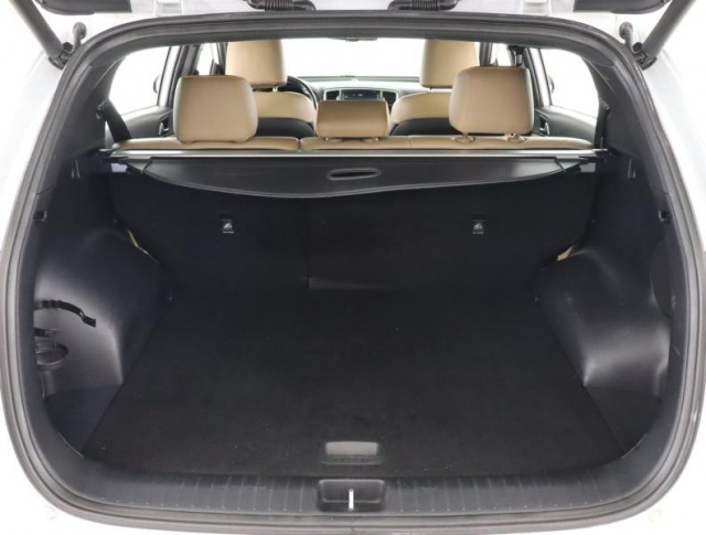 Kia Sportage  2.0 CRDi 