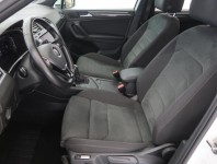 Volkswagen Tiguan  1.5 TSI R-Line