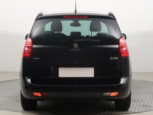 Peugeot 5008  2.0 BlueHDi 