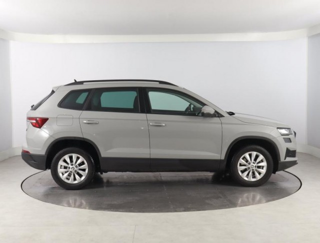 Škoda Karoq  1.5 TSI Fresh