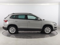 Škoda Karoq  1.5 TSI Fresh