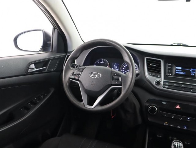 Hyundai Tucson  2.0 CRDi 