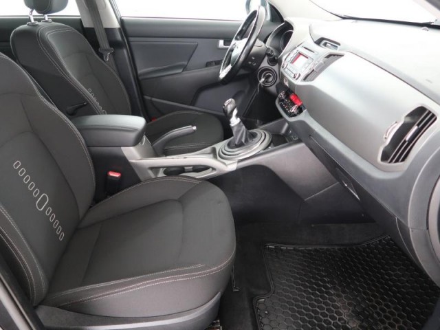 Kia Sportage  2.0 CRDi 