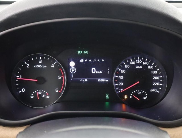 Kia Sportage  2.0 CRDi 