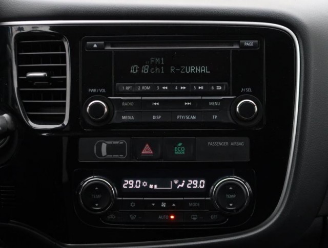 Mitsubishi Outlander  2.2 DI-D 