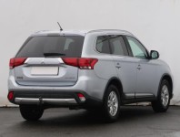 Mitsubishi Outlander  2.2 DI-D 