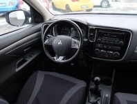 Mitsubishi Outlander  2.2 DI-D 