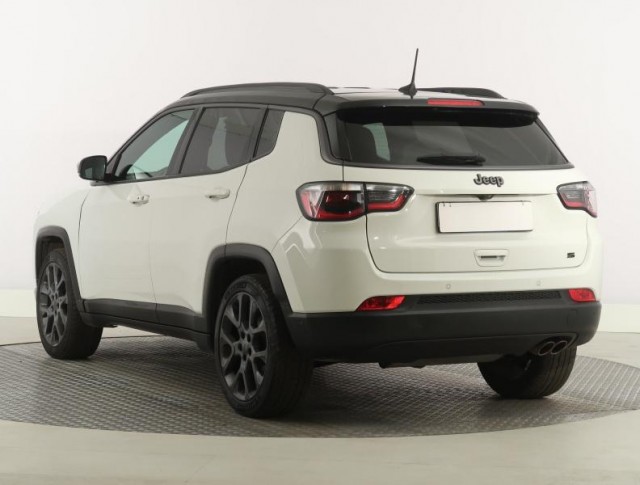 Jeep Compass  1.3 T-GDI Sport
