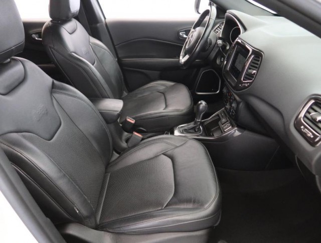 Jeep Compass  1.3 T-GDI Sport