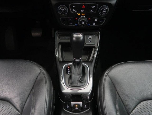 Jeep Compass  1.3 T-GDI Sport