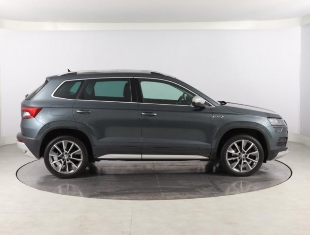 Škoda Karoq  1.5 TSI 