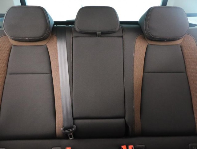 Škoda Karoq  1.5 TSI 