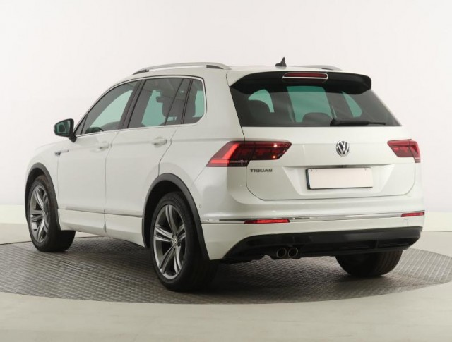 Volkswagen Tiguan  1.5 TSI R-Line