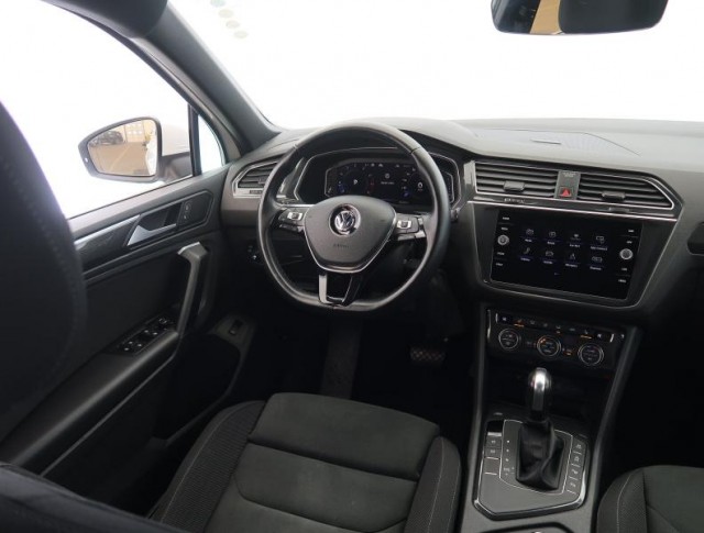 Volkswagen Tiguan  1.5 TSI R-Line