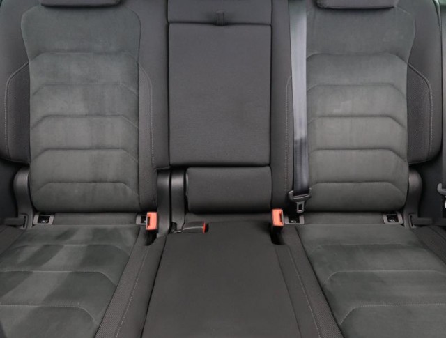 Volkswagen Tiguan  1.5 TSI R-Line