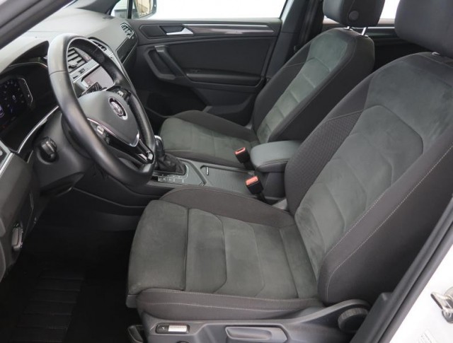 Volkswagen Tiguan  1.5 TSI R-Line