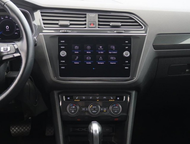 Volkswagen Tiguan  1.5 TSI R-Line