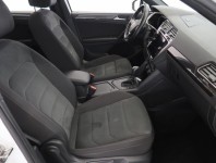 Volkswagen Tiguan  1.5 TSI R-Line