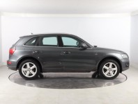 Audi Q5  3.0 TDI S line